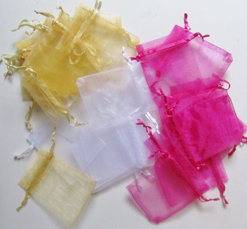 ORGANZA ZAKJE - GOUD GEEL