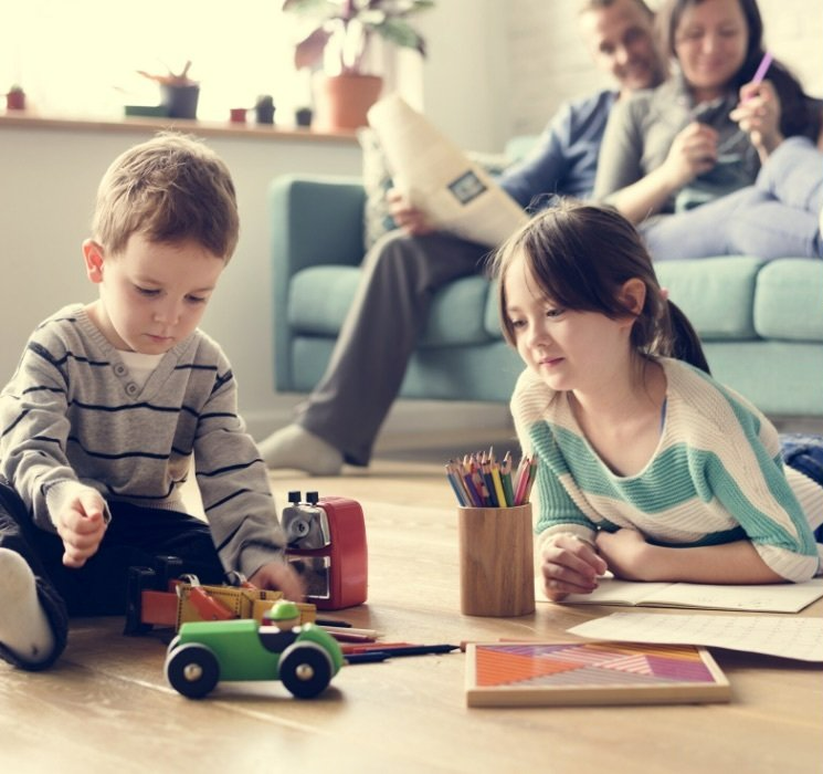 Kids Playing on Living Room Floor | Dorn Homes | Prescott, AZ 86305