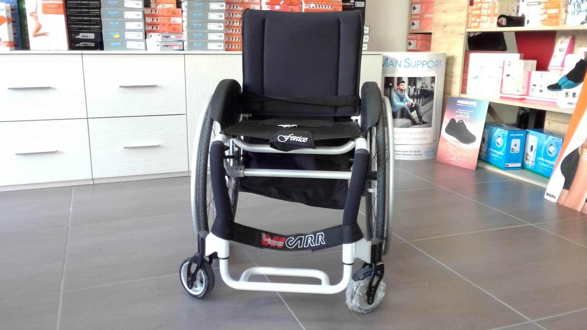 Sedia a rotelle ortopedica