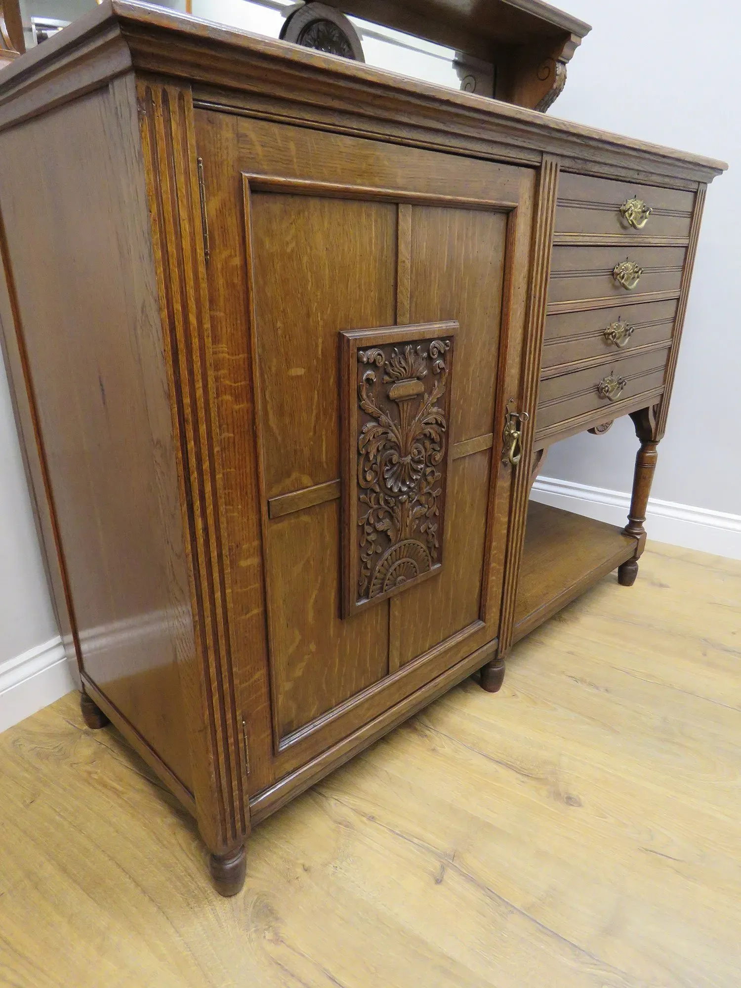 Victorian carved oak sidecabinet 6