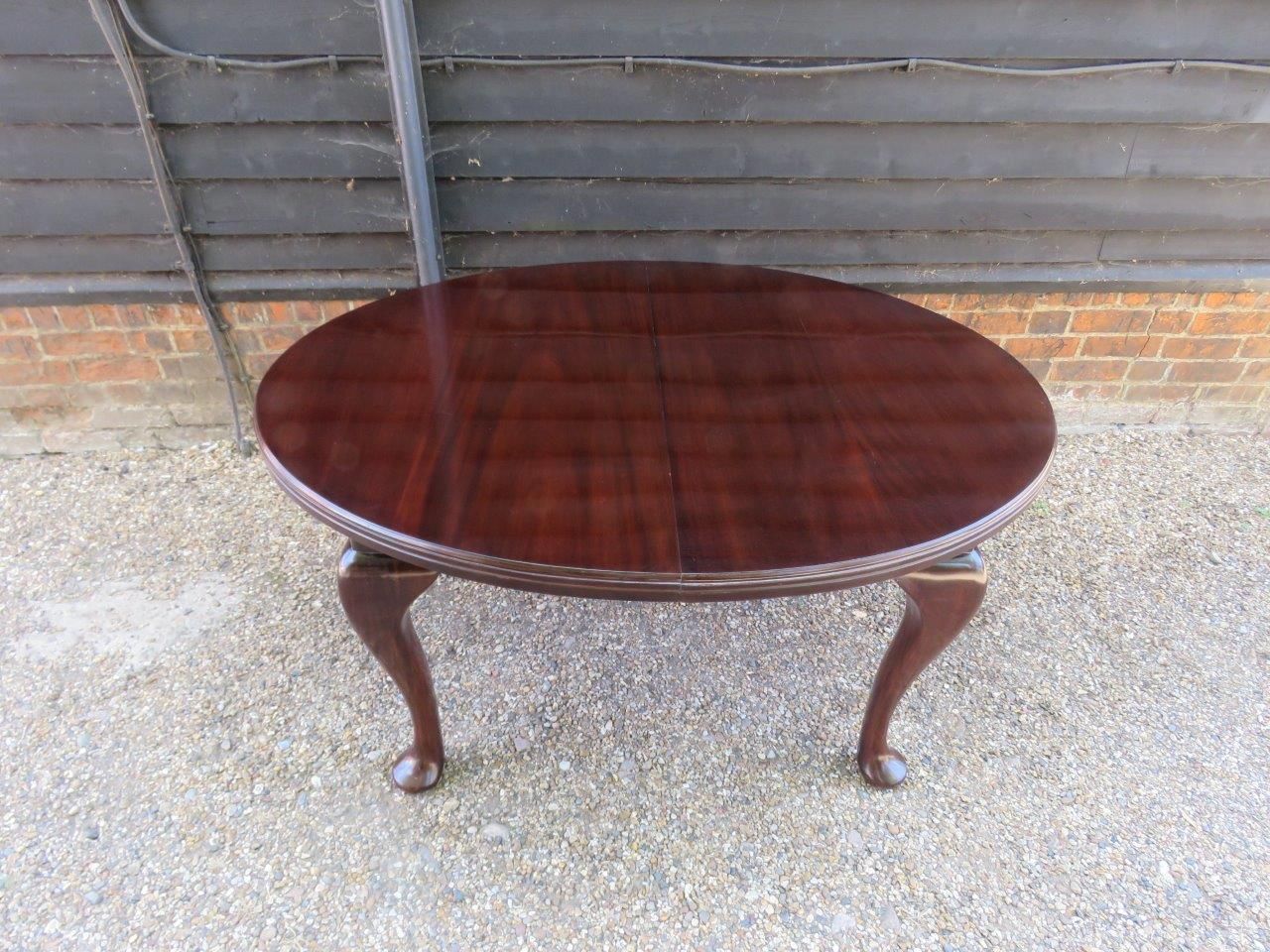 Foldable dining table 1