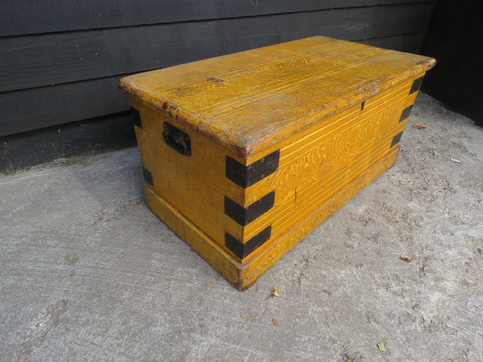 Foldable dining table 2