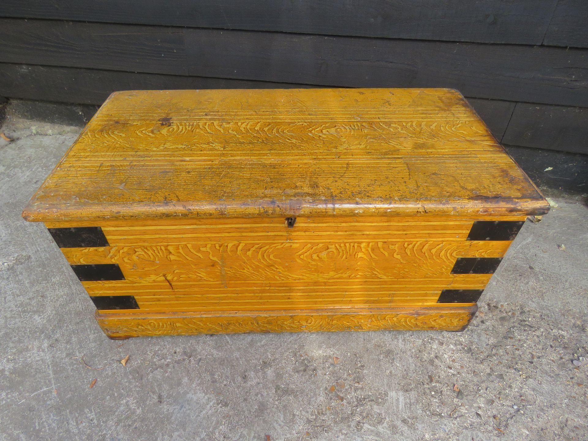 Foldable dining table 3