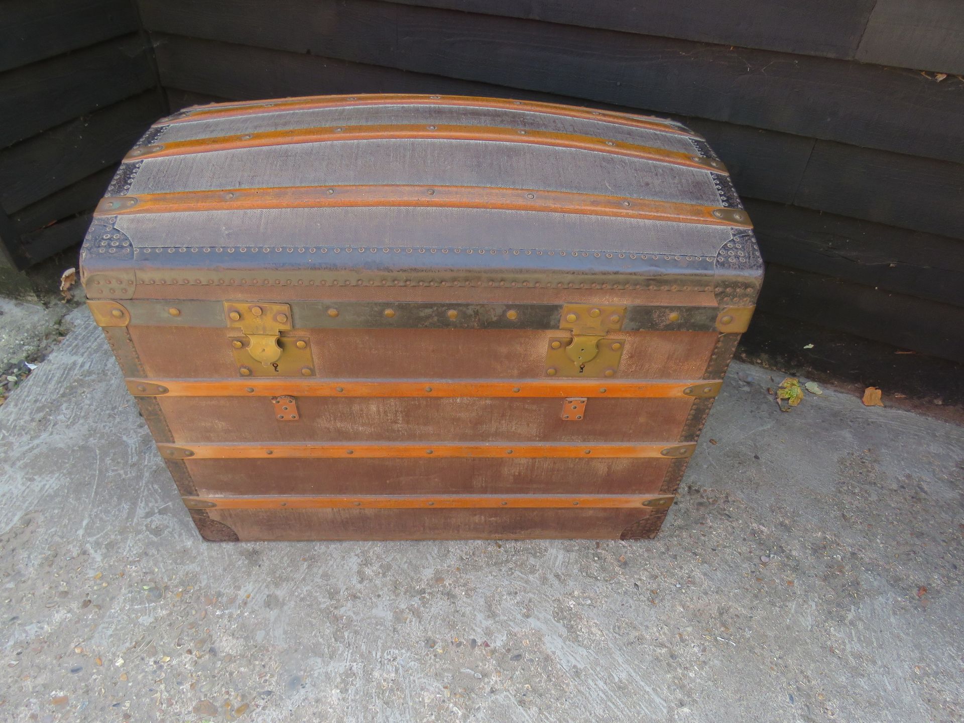 Foldable dining table 3