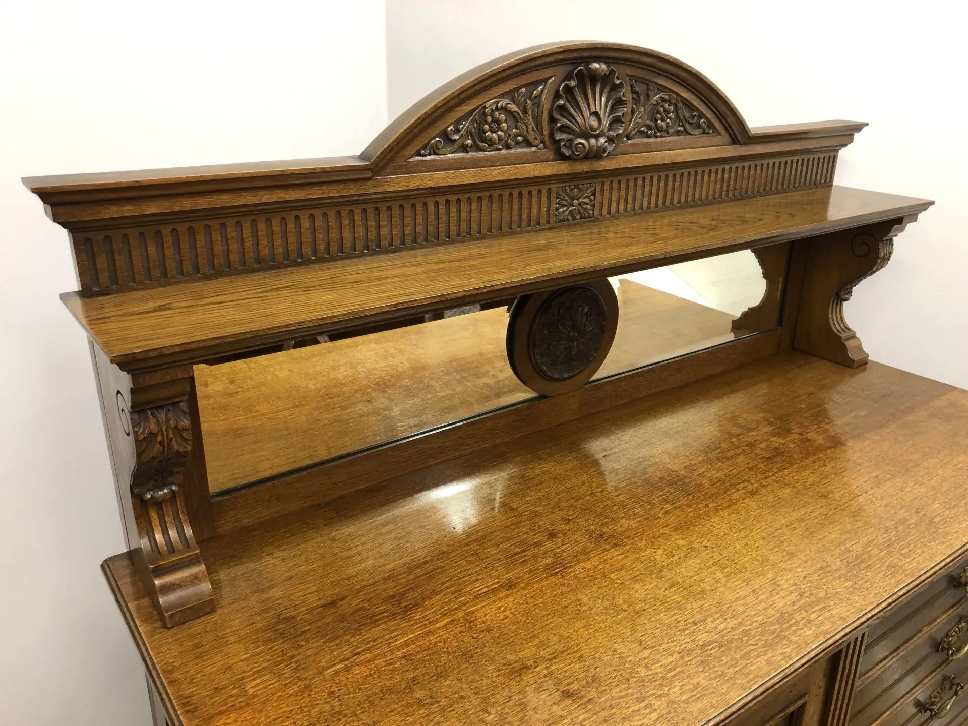 Victorian carved oak sidecabinet 4