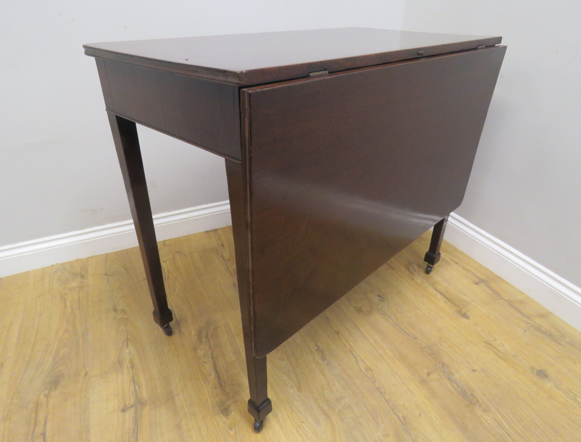 Foldable dining table 1