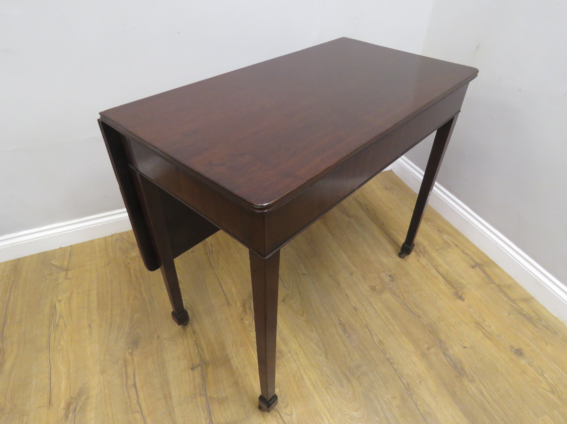 Foldable dining table 2