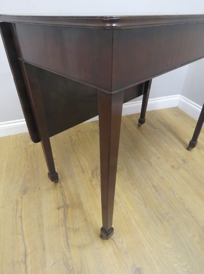 Foldable dining table 3