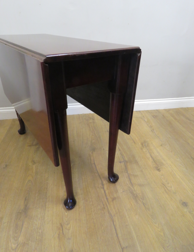 Foldable dining table 2