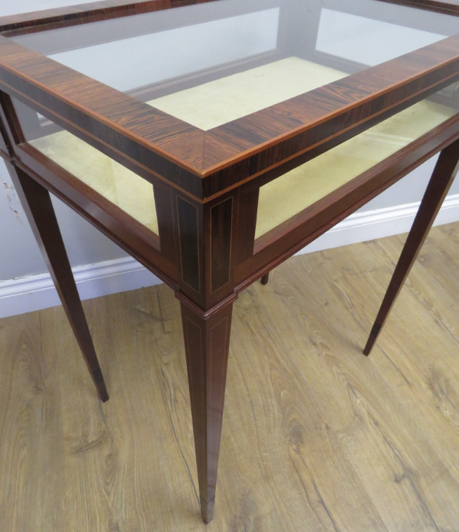 Foldable dining table 1