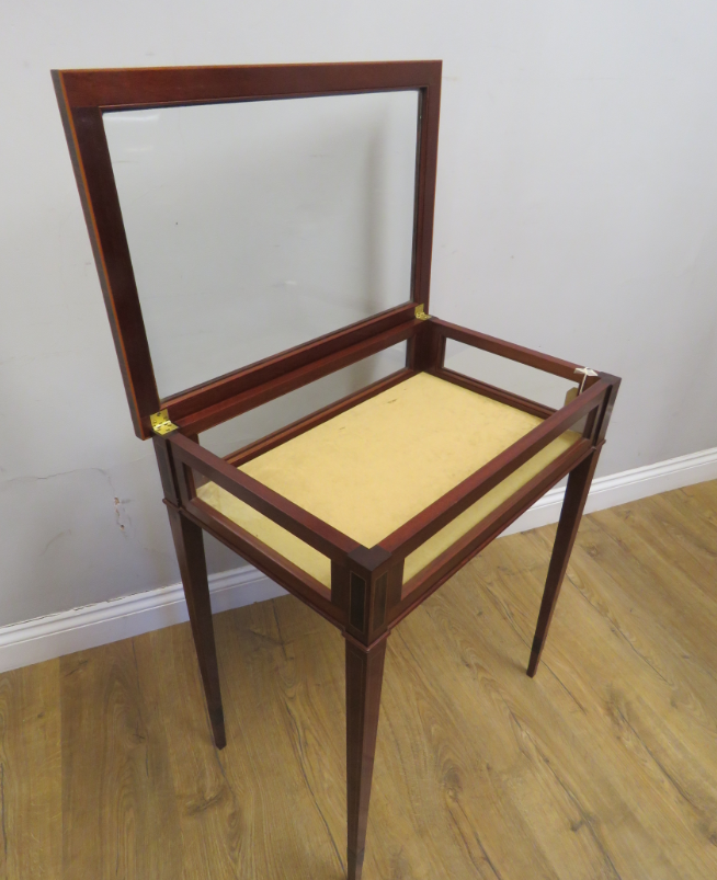 Foldable dining table 4