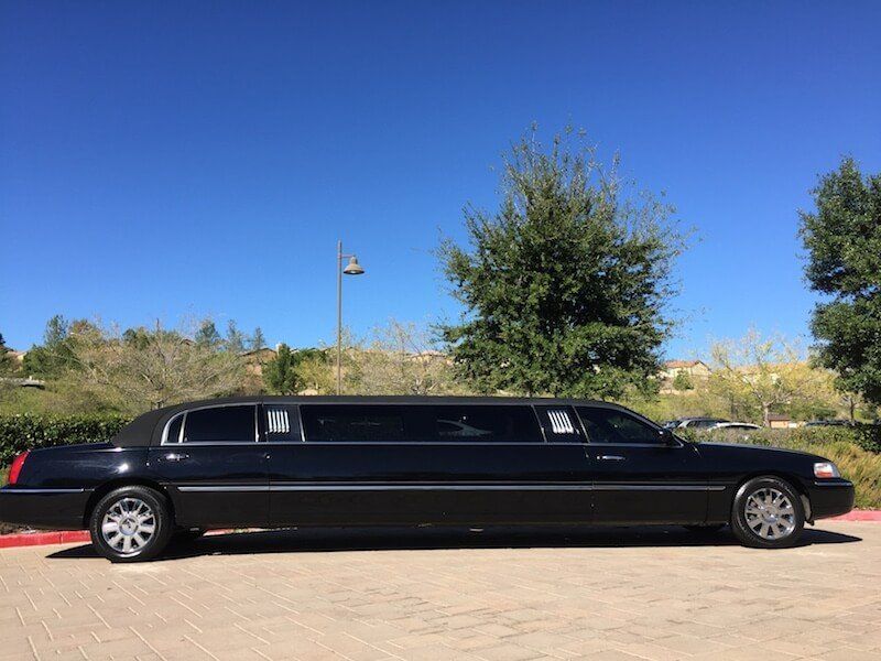 Lincoln stretch limousine service
