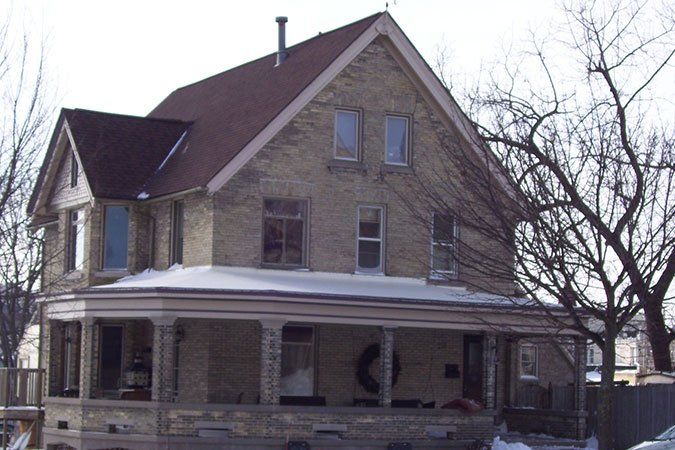 Large House — Newburg, WI — Laubenstein Inc