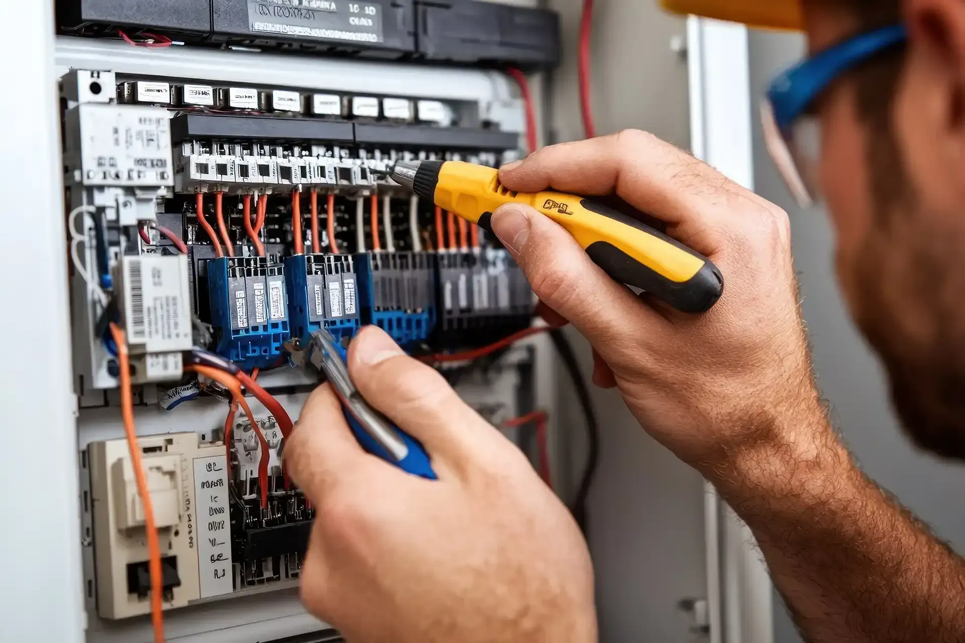 commercial electrician lexington