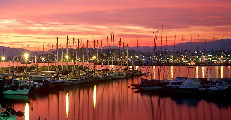 Porto di Cannes al tramonto