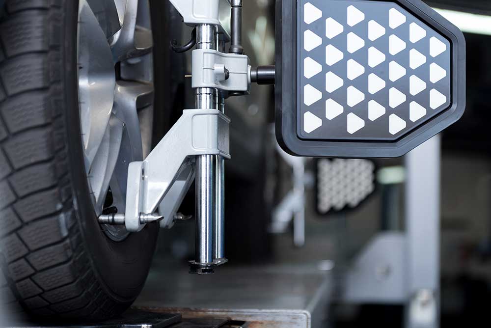 Wheel alignment Bedfordshire - John Newman Bodyworks Ltd