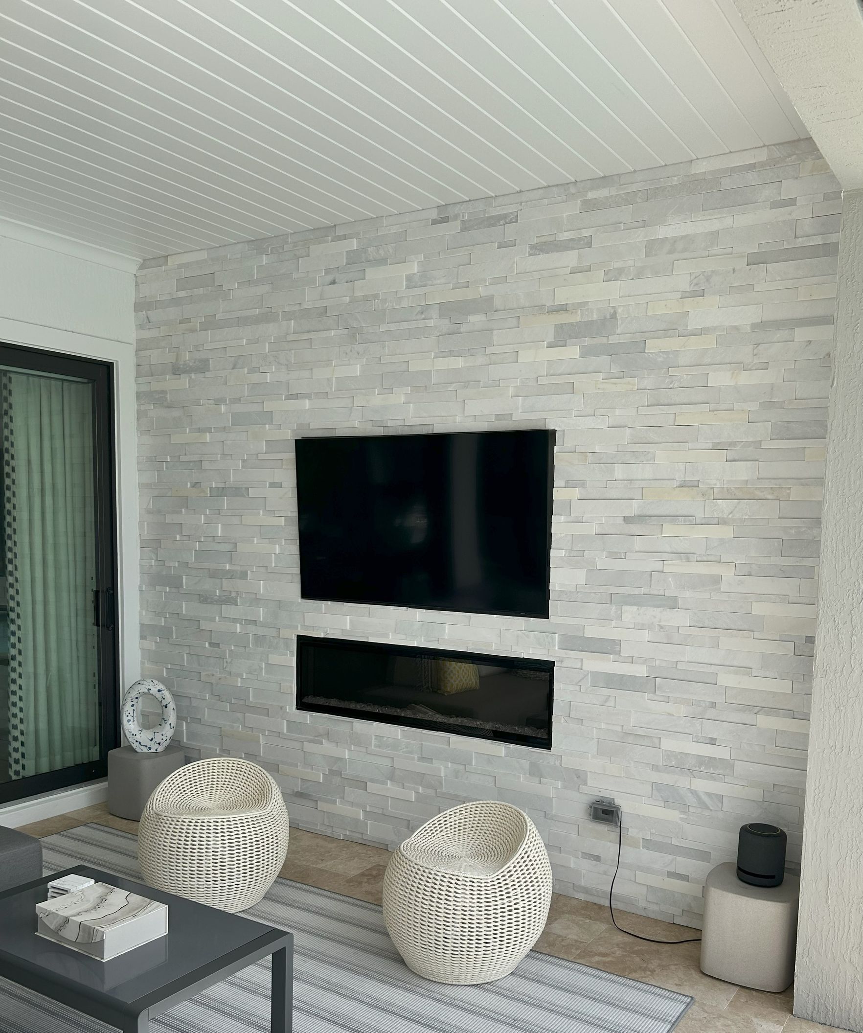 Jupiter Linear Fireplace Wall 