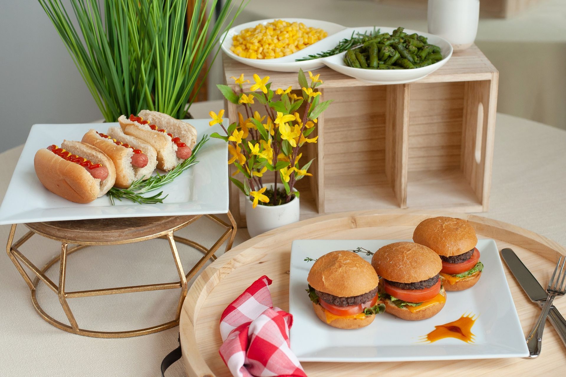 hamburgers and hot dogs wedding catering