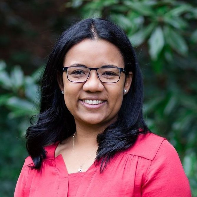 Maria Elena Bustos Davila