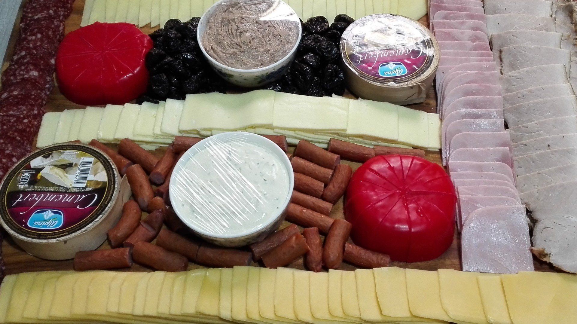 Tabla de quesos y carnes