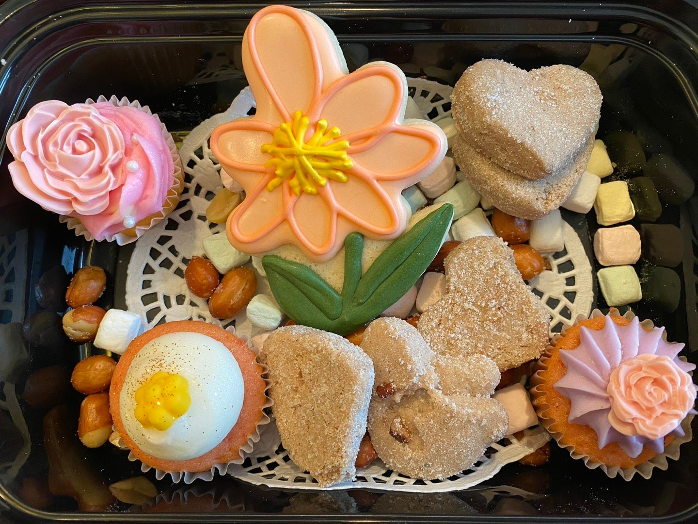 A Container Filled with Cupcakes and Cookies — Mission, TX — Soiree