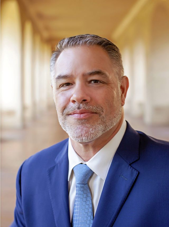 Allen Hall's Instagram, Twitter & Facebook on IDCrawl