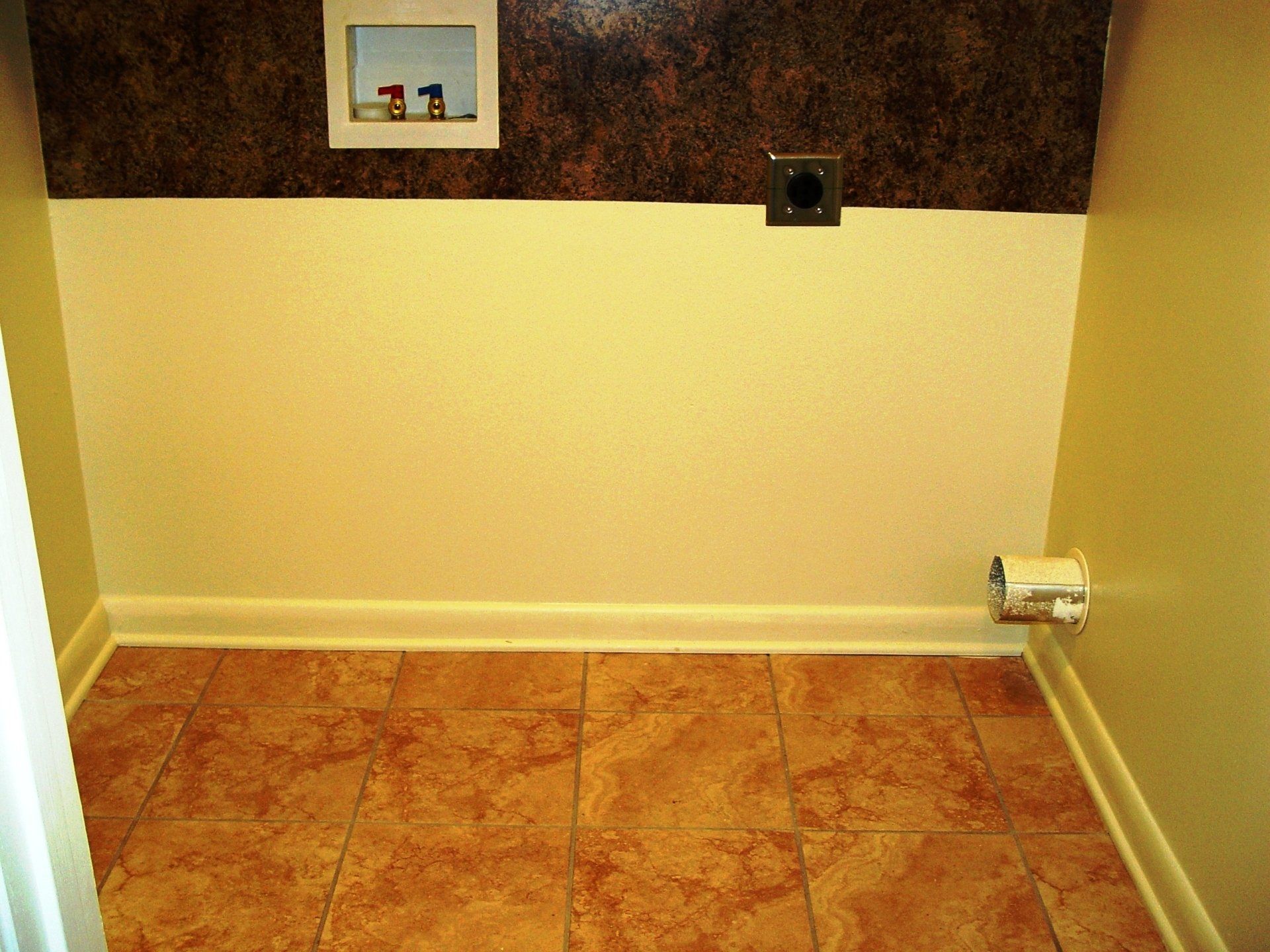 Living — Empty Room in Jennings, LA