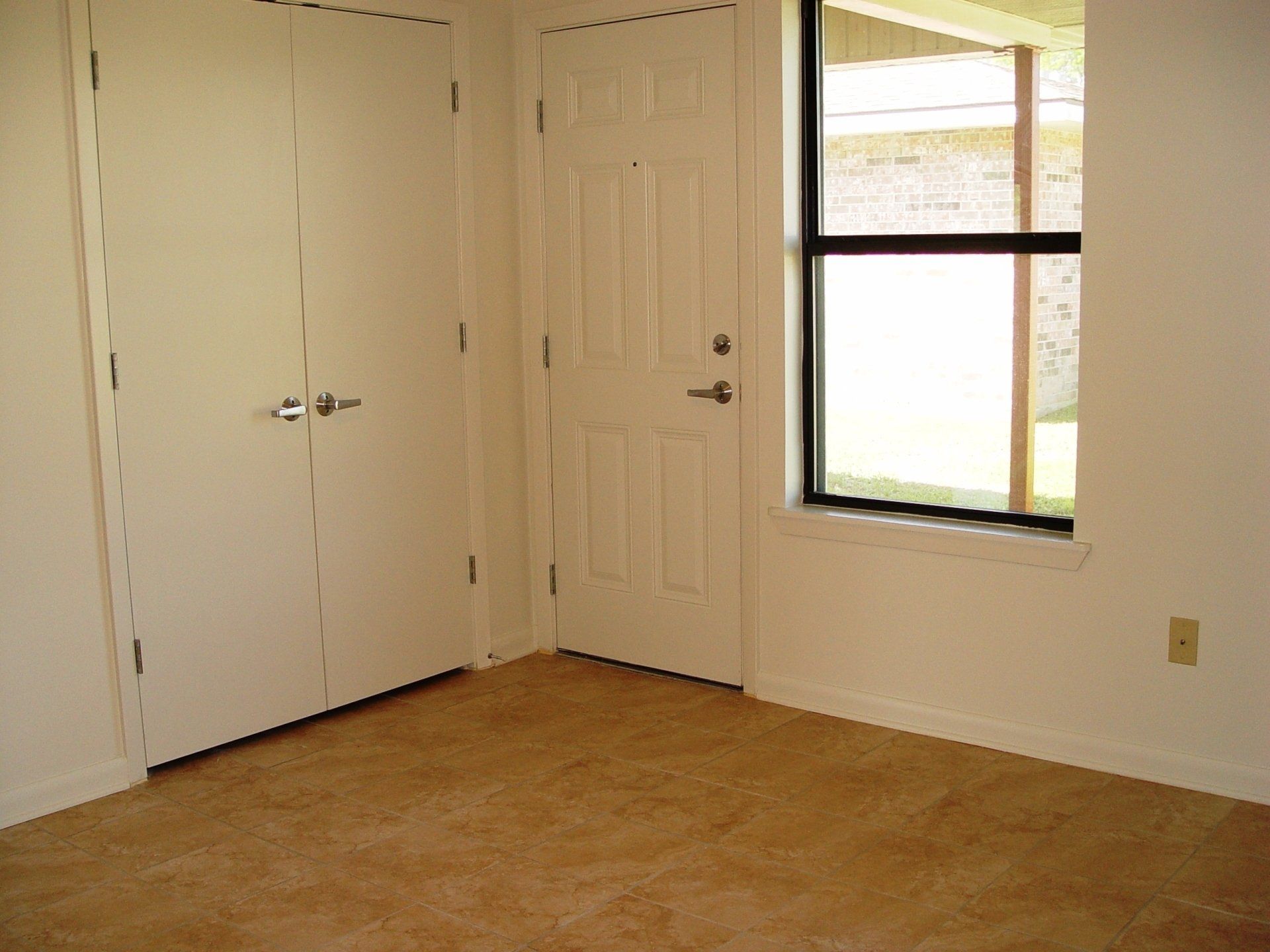 Affordable Living — Room in Jennings, LA