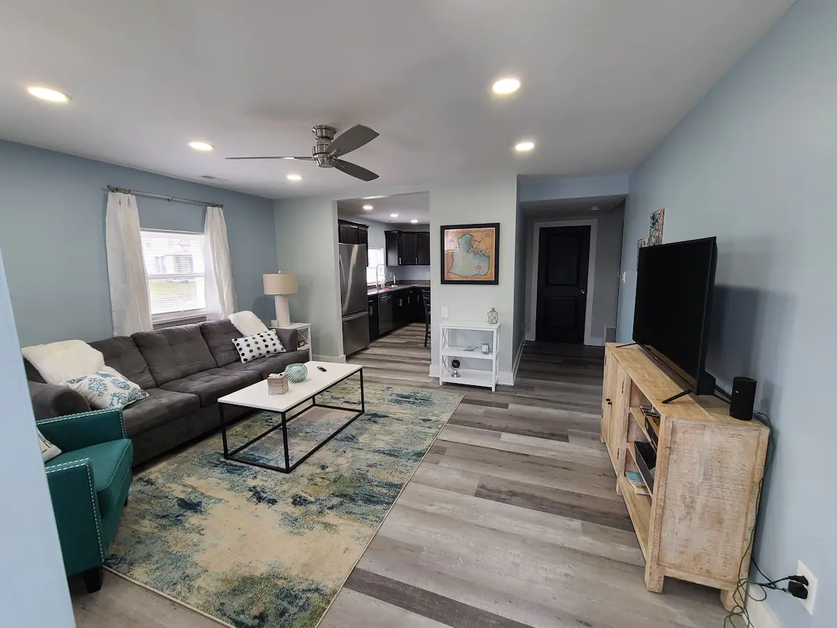 The entrance to the one bedroom vacation rental at Charlie's by the Bay.