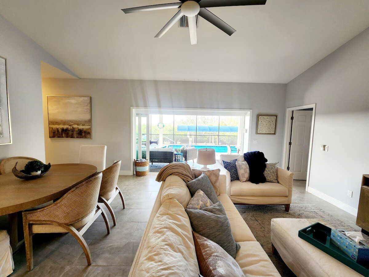 The entrance to the one bedroom vacation rental at Charlie's by the Bay.