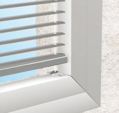 particolare di una tenda veneziana