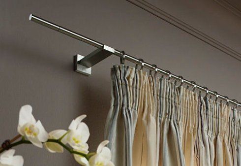 Asta in acciaio per tende da interni