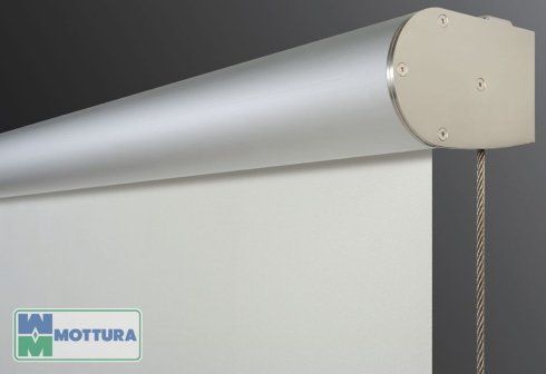 Particolare di un rullo per tende