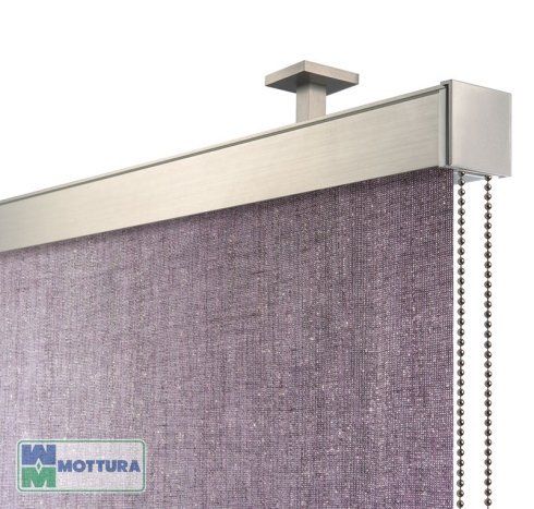 dettaglio di una tenda a rullo