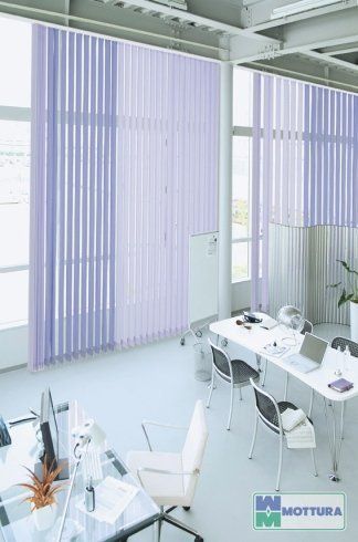 tende verticali viola