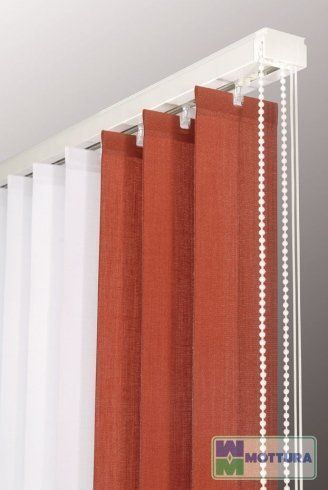 Particolare di una tenda verticale