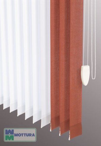 Tenda con lamelle verticali
