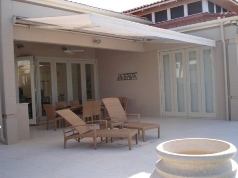 tenda a bracci per esterni