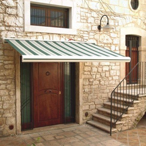 porta d'ingresso con parasole