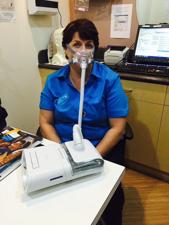 woman using nebulise