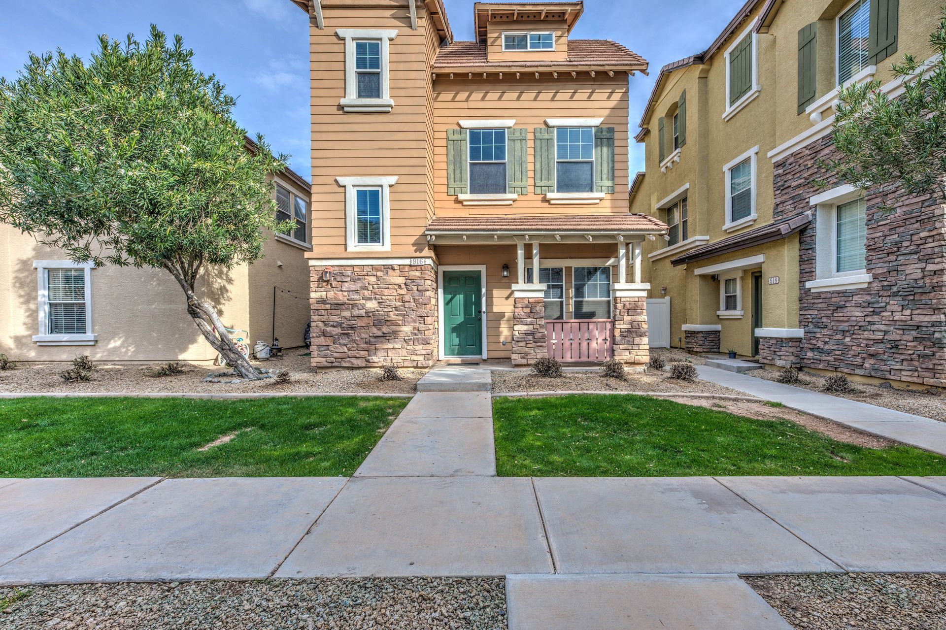 916 West Aspen Way, Gilbert