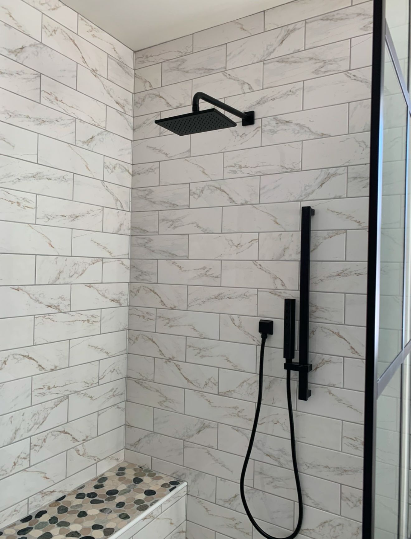 Bathroom With Tub — Ranch in Mercer, PA Bathroom With Tub — Ranch in Mercer, PA