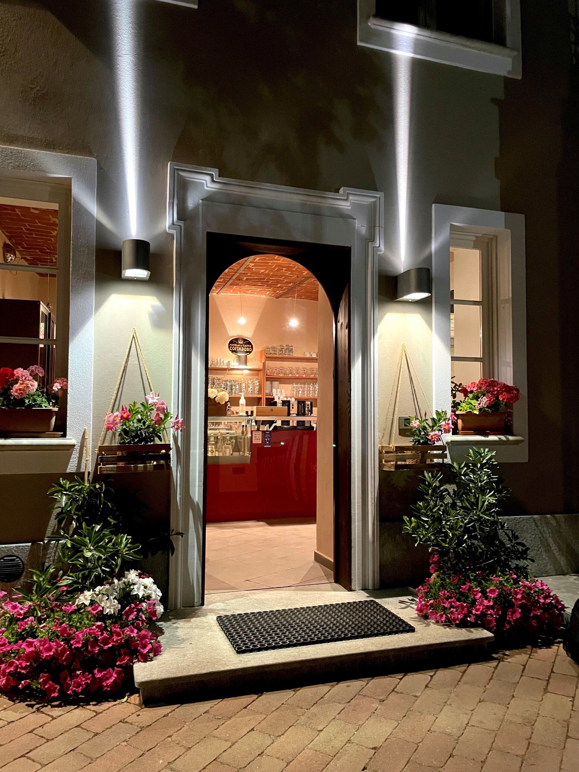 Cucina tipica, pizza gourmet, braceria. Valmadonna Alessandria Valenza