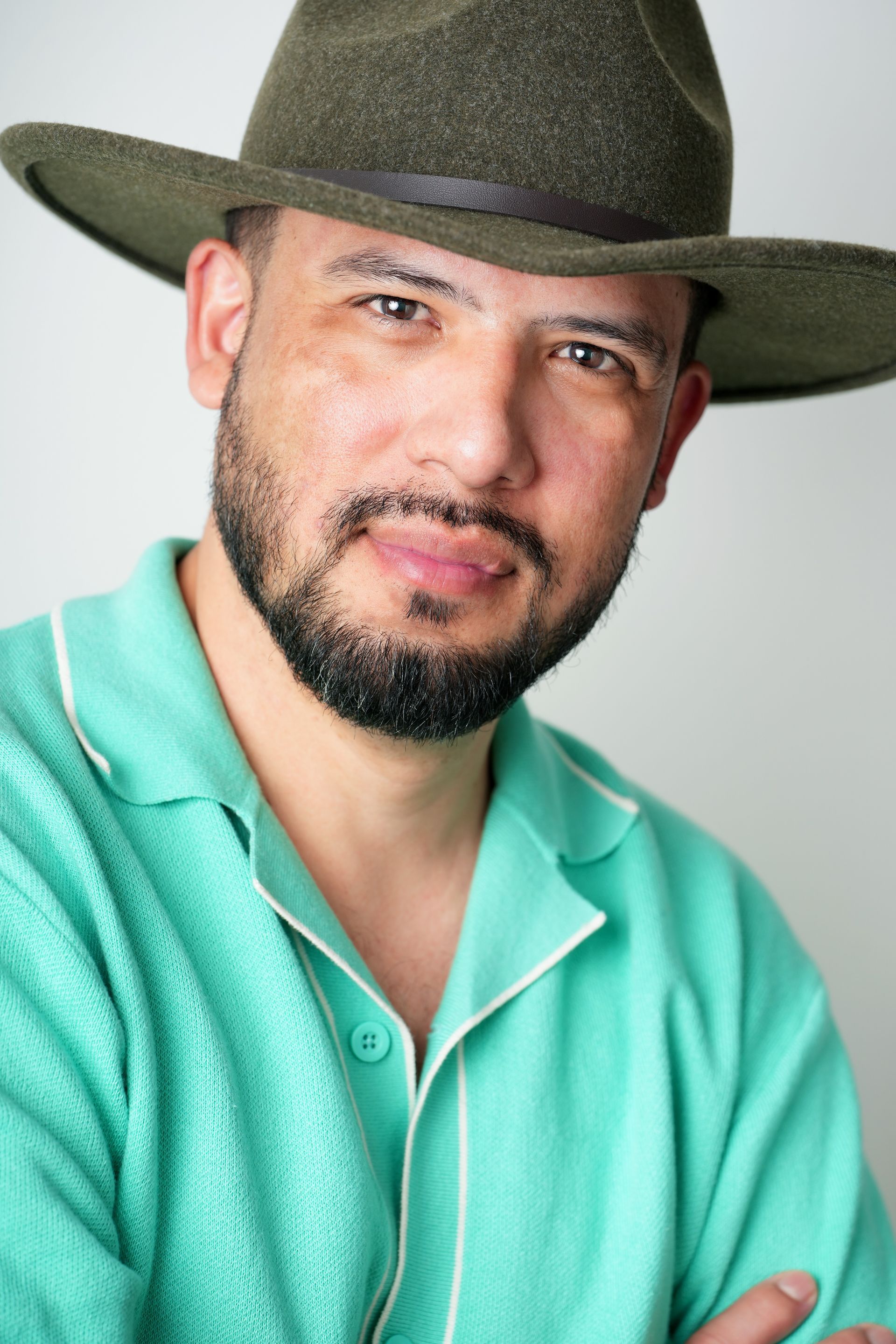 Originally from Nicaragua, Javier Ruiz has been in the hair industry for over fifteen years. He apprenticed for two years to become a Hair Designer. He has been with Steve Hightower Hair Salon since 2014. He is fluent in English and Spanish.
Javier is excellent at cutting men’s and women’s hair, and excels in color, finishing, texture, and hair smoothing treatments.
He is an expert at hair smoothing and was an educator with Felps haircare and Keratin treatments.
Javier can help you control unruly hair, giving you beautiful, smooth hair and drastically reduce your everyday drying and styling time.
See Javier’s work on Instagram