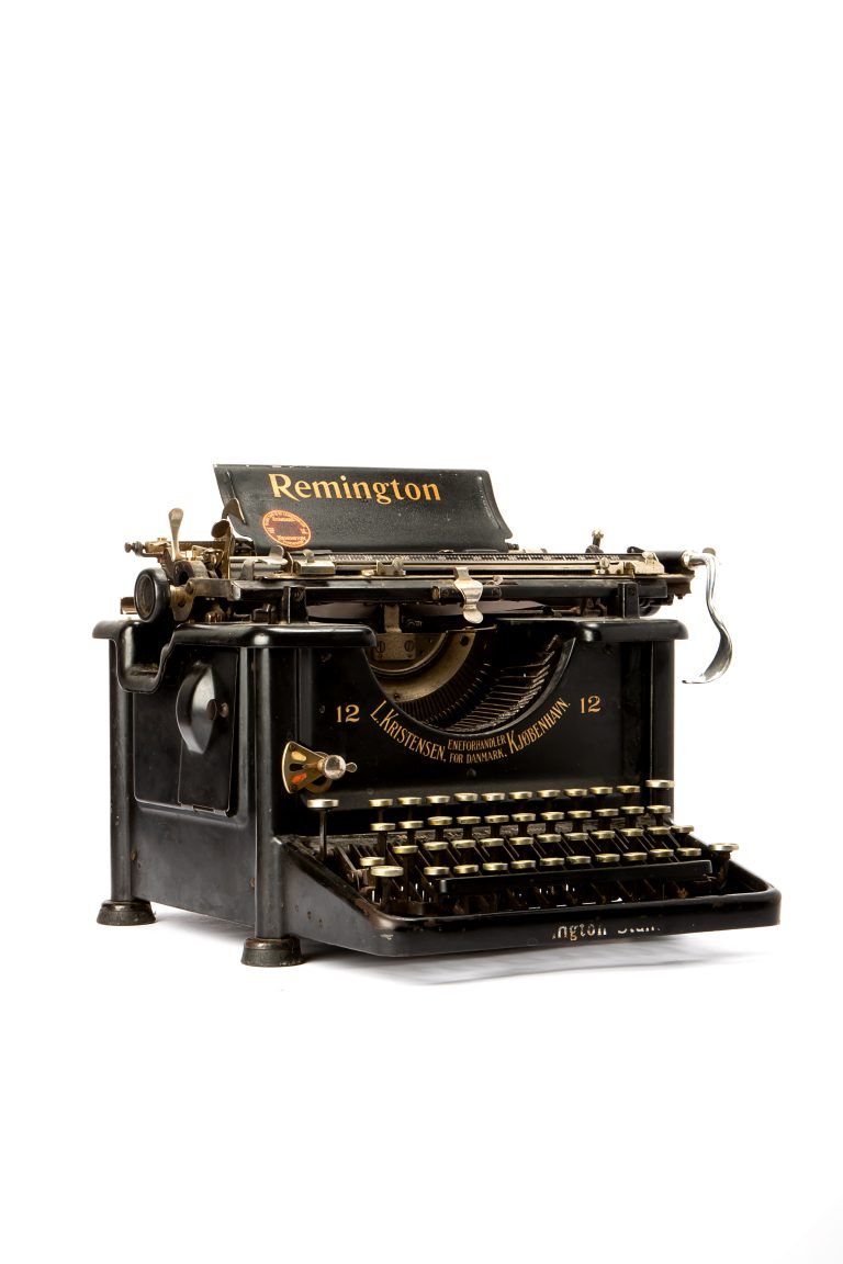 Classic Black Remington Typewriter — St. Louis, MO — Clear Spaces