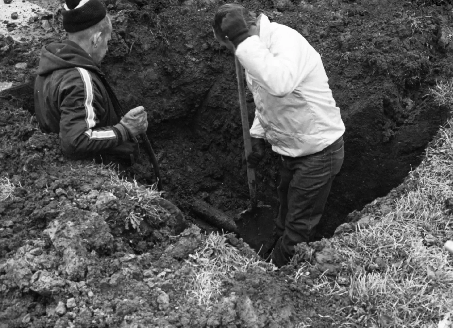 Check from Farmers and Merchants Bank, Highland, Ill. with handwritten amounts and signatures.