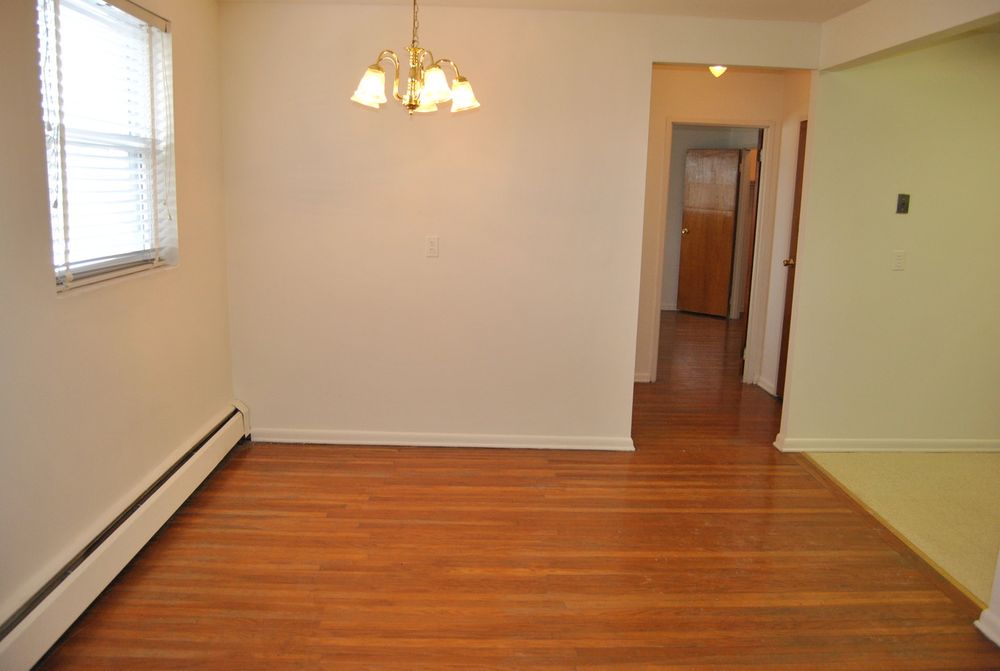 Rolling Hill Apartments in Elkins Park, PA