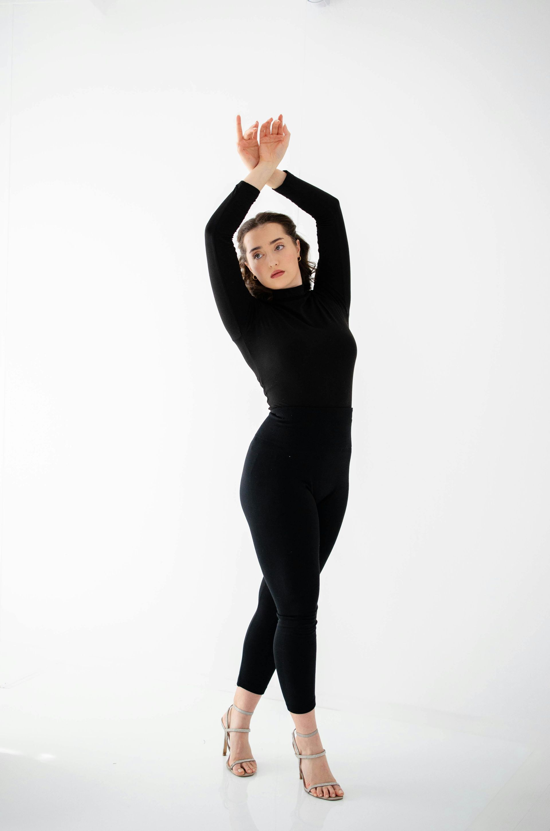 lady in dance pose