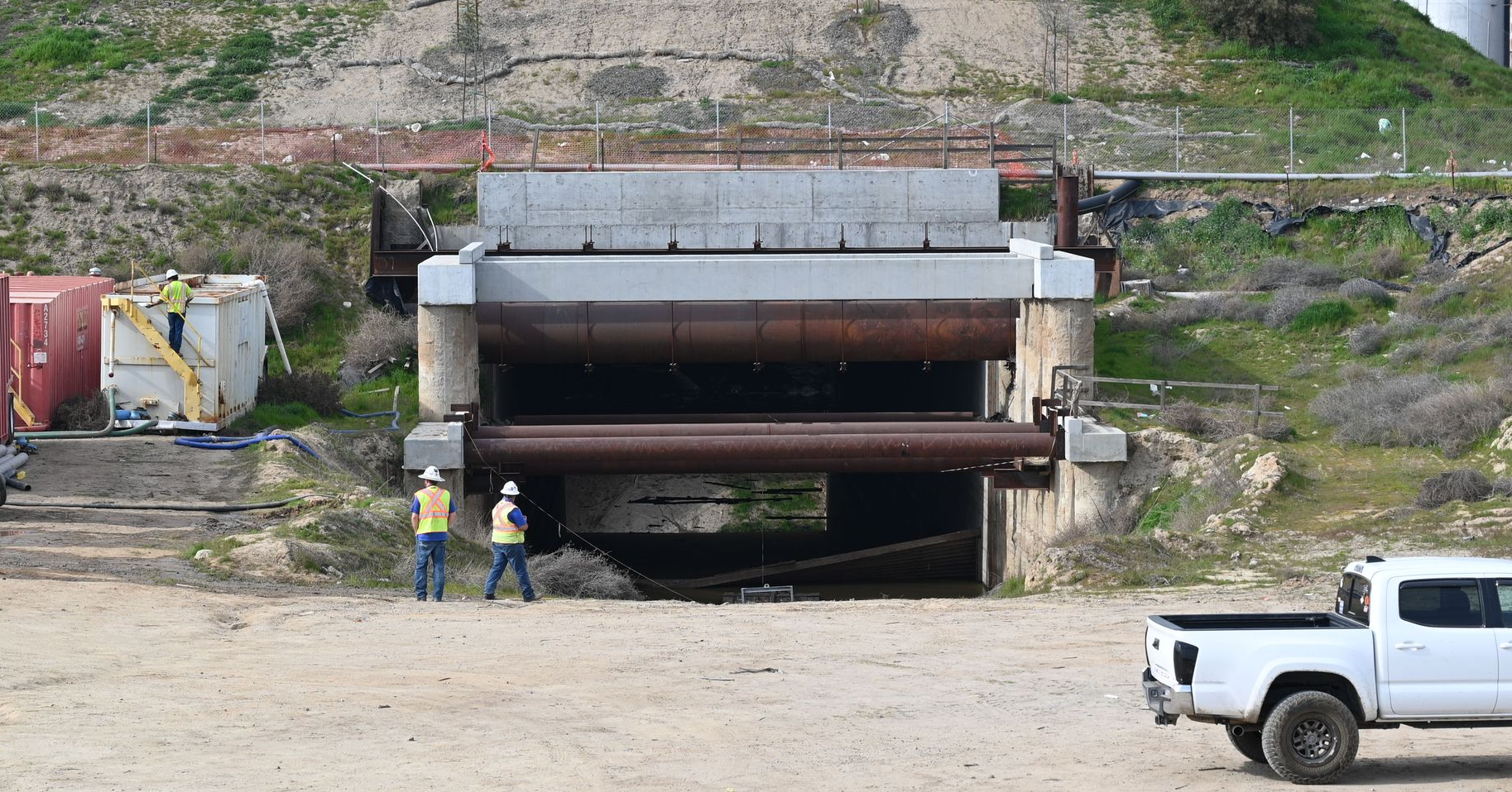 CA HSR underpass of highway 180