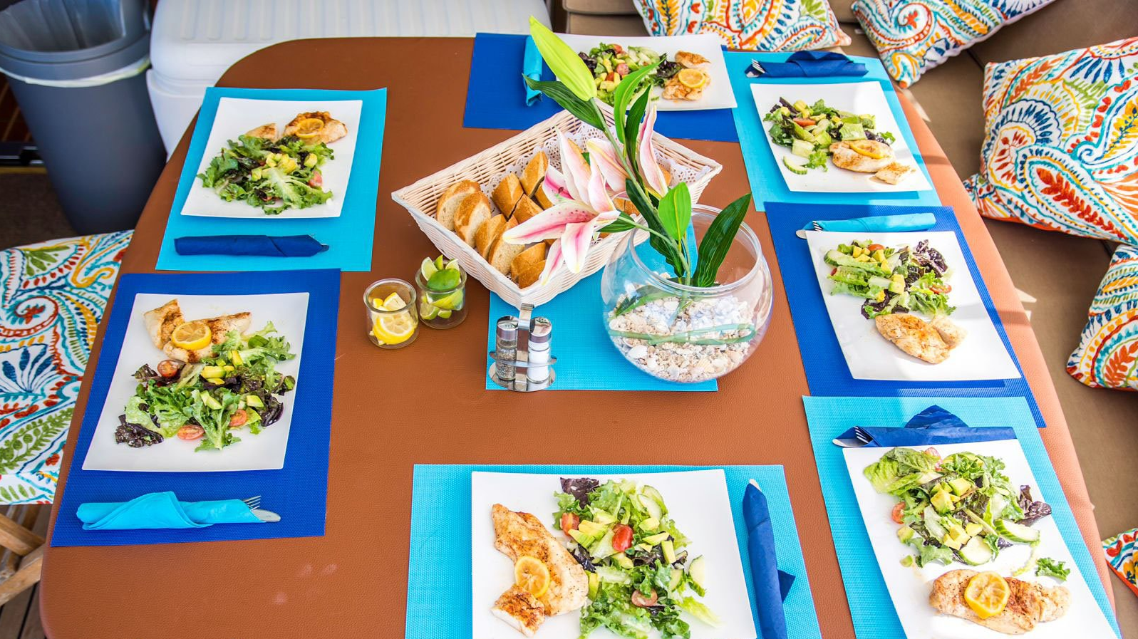 Two women enjoying a boat tour in St. Maarten